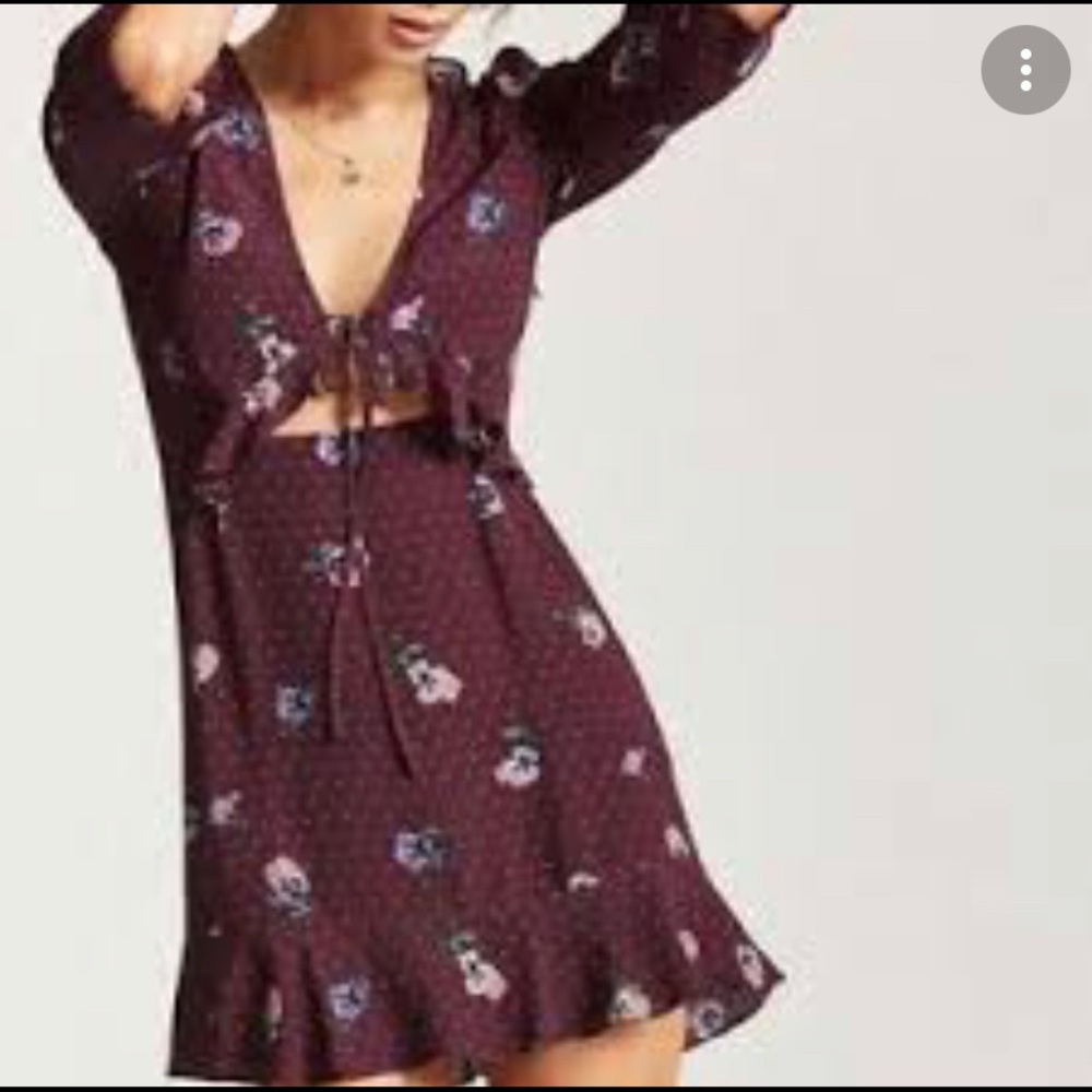 Forever 21 Maroon Floral Cutout Quarter Sleeve Dress